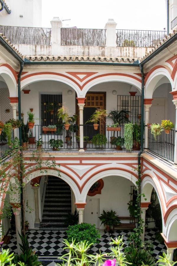 Sarah'S Home Seville Exterior photo